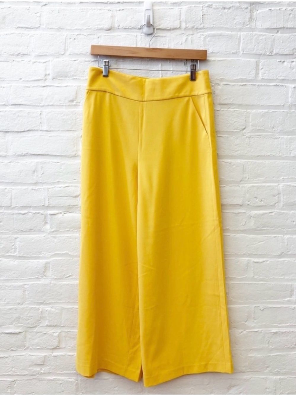 Alice + Olivia || Donald Cropped Wide Leg Trousers Crepe Pants Yellow - Size 8 - Picture 2 of 10